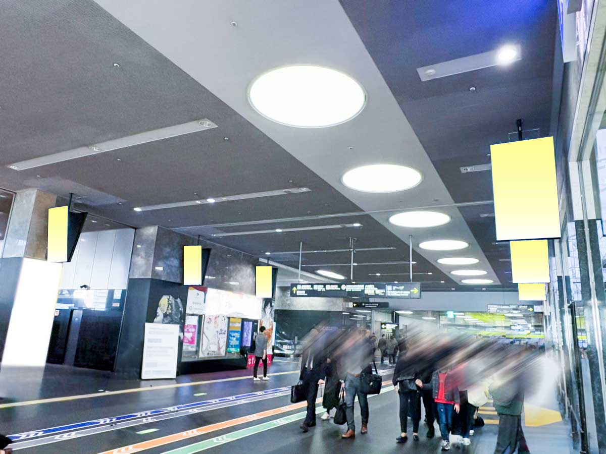 JADビジョンWEST 京都駅南北自由通路デジタルサイネージ